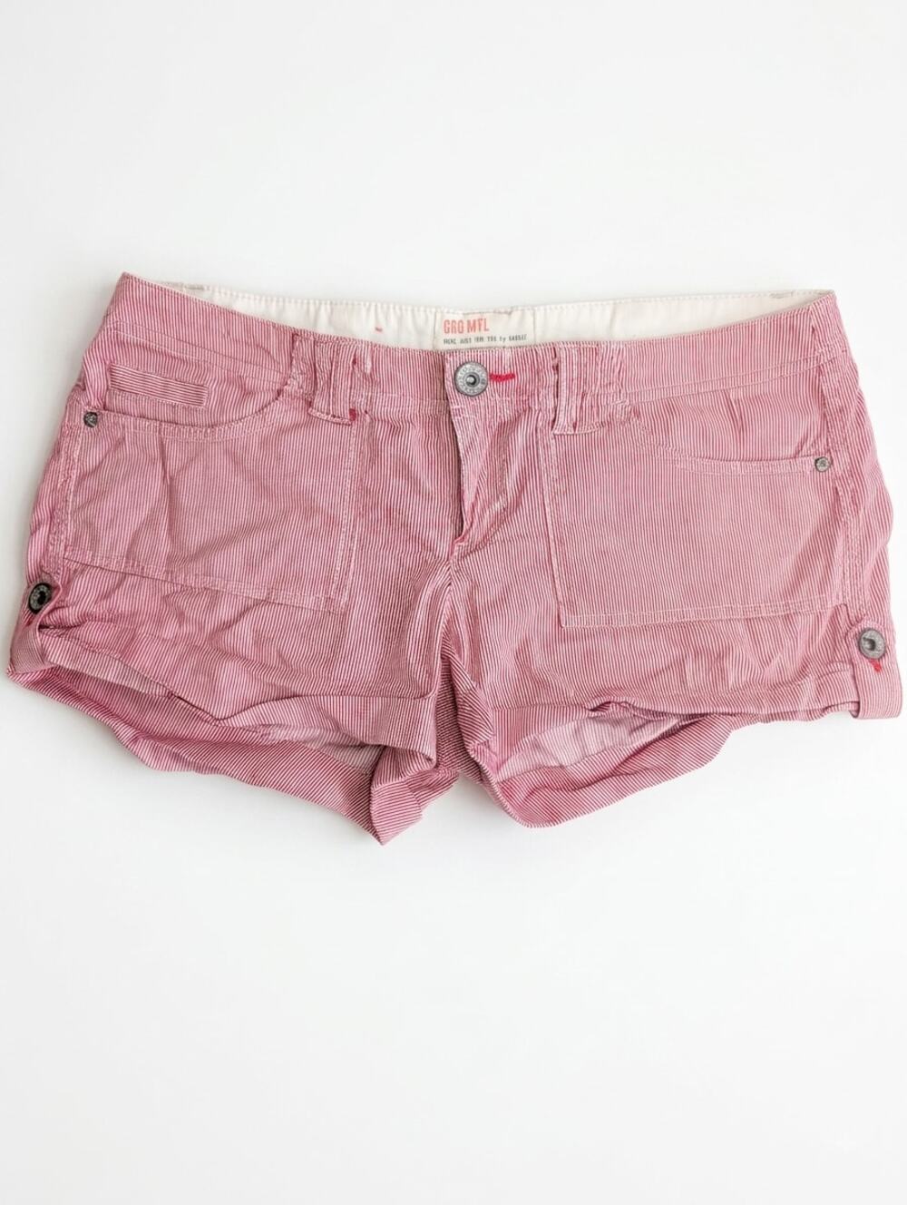Y2K Vintage Garage GRG MTL Red Striped Cuffed Shorts - Size 7 (30" Waist)